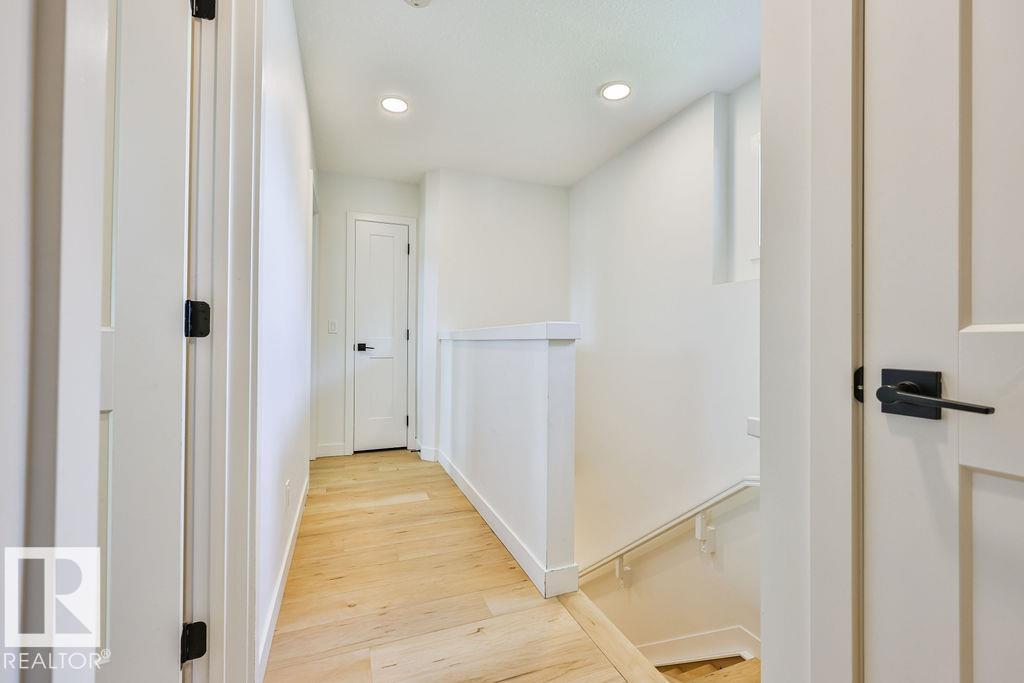 11206 95A ST NW - 18