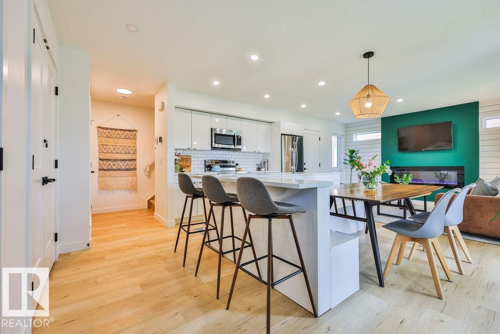 11206 95A ST NW - 2