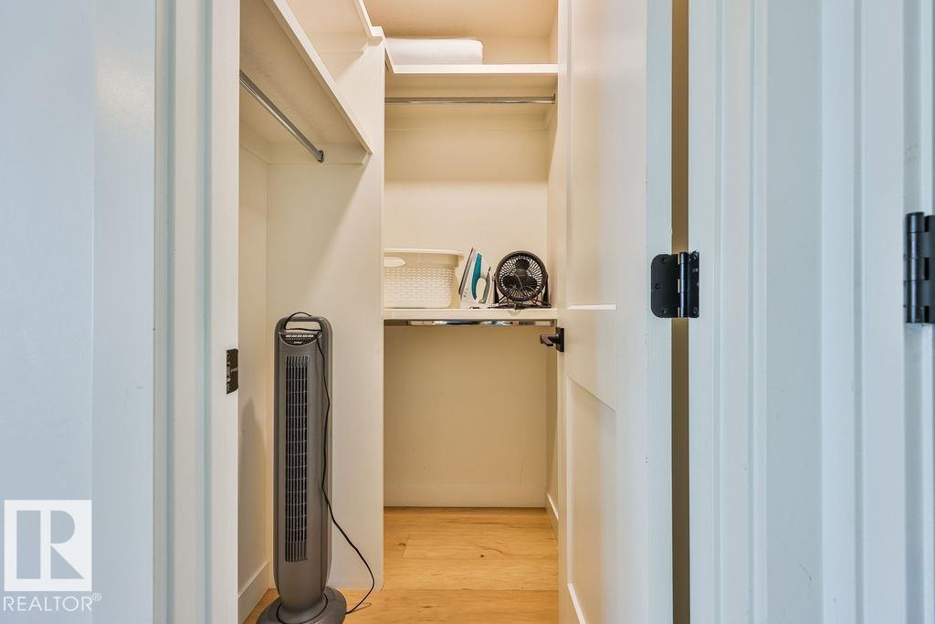 11206 95A ST NW - 23
