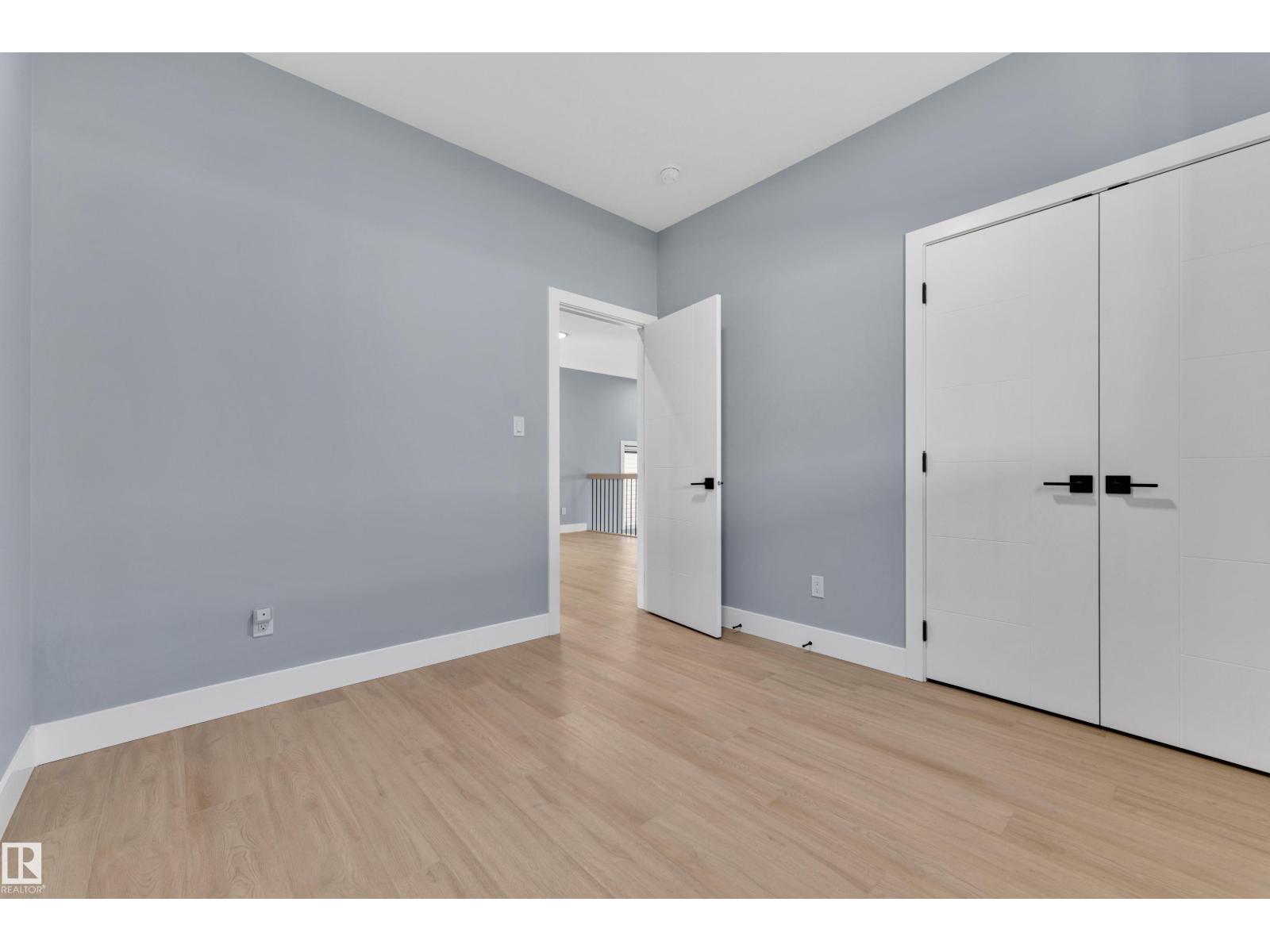 431 ROBERTS CR - 34