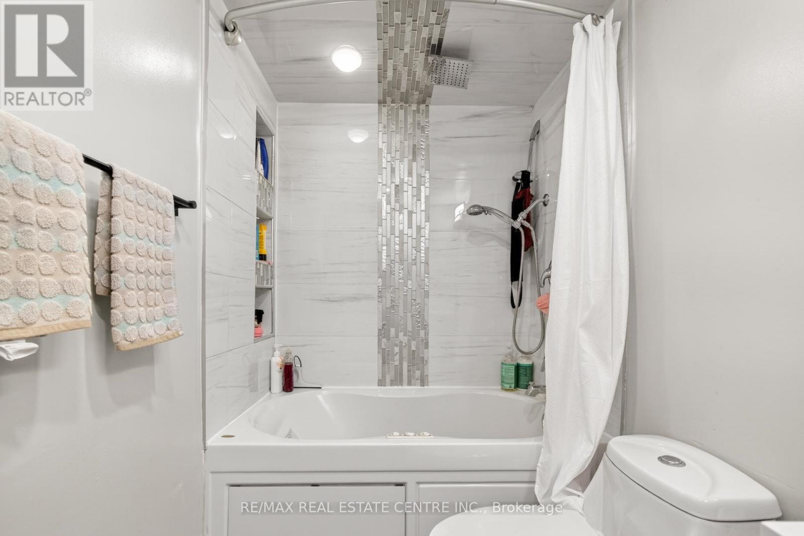 #1708 320 DIXON ROAD - 19