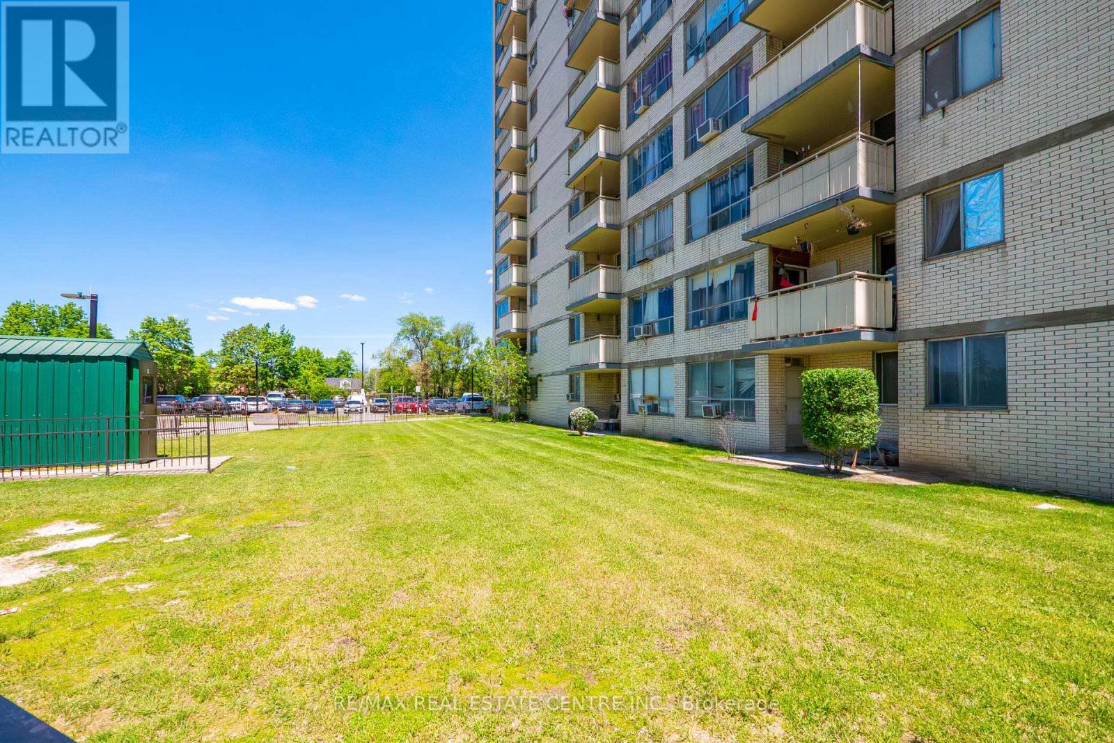 #1708 320 DIXON ROAD - 41