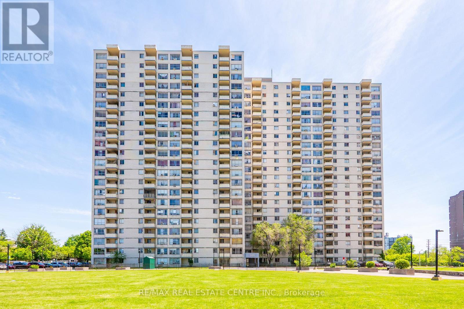 #1708 320 DIXON ROAD - 46