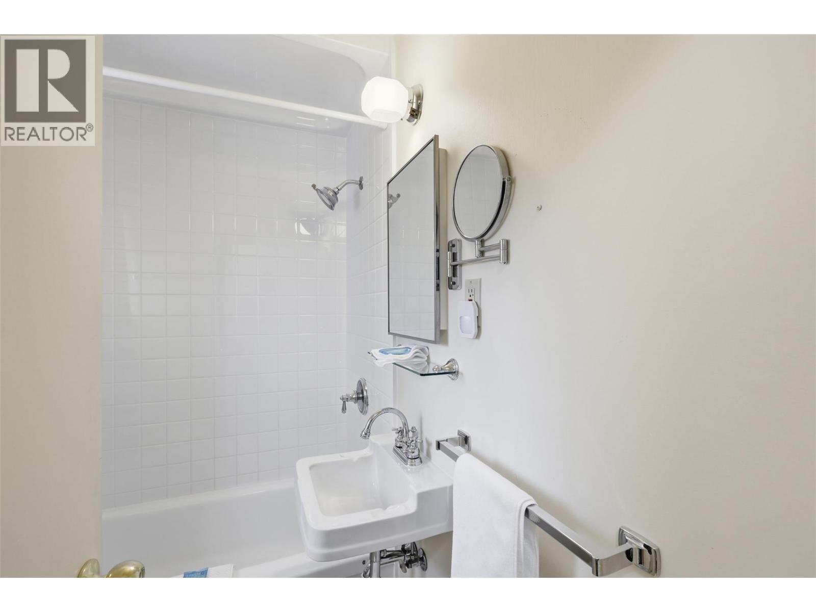 7001 Savona Access Road - 47