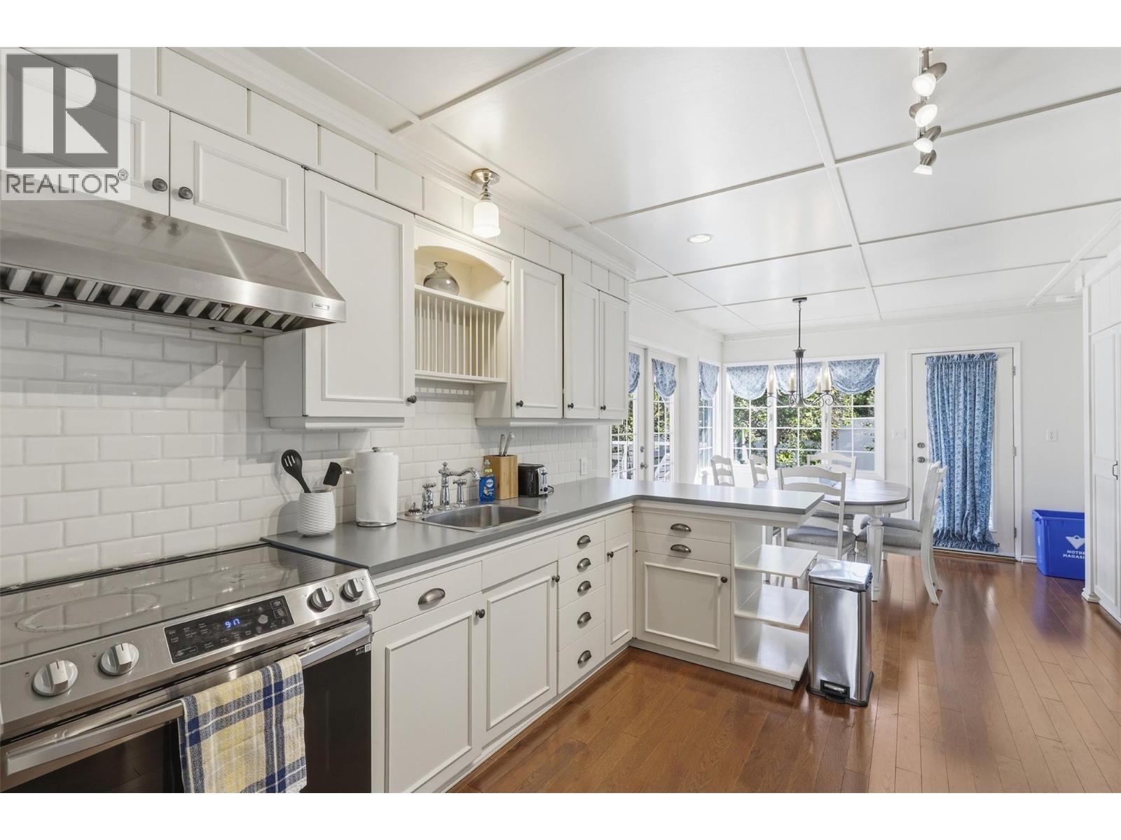 7001 Savona Access Road - 18