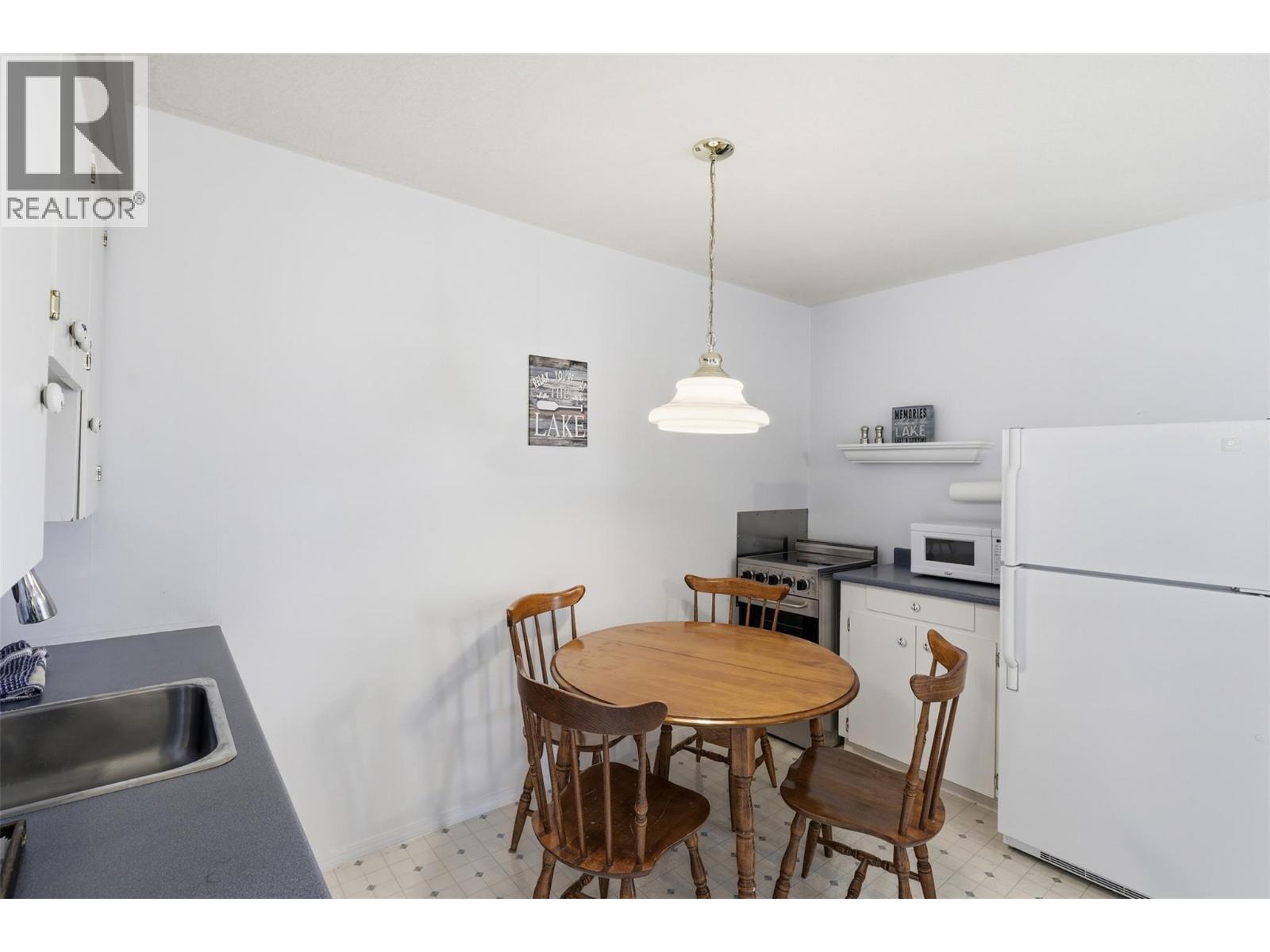 7001 Savona Access Road - 55