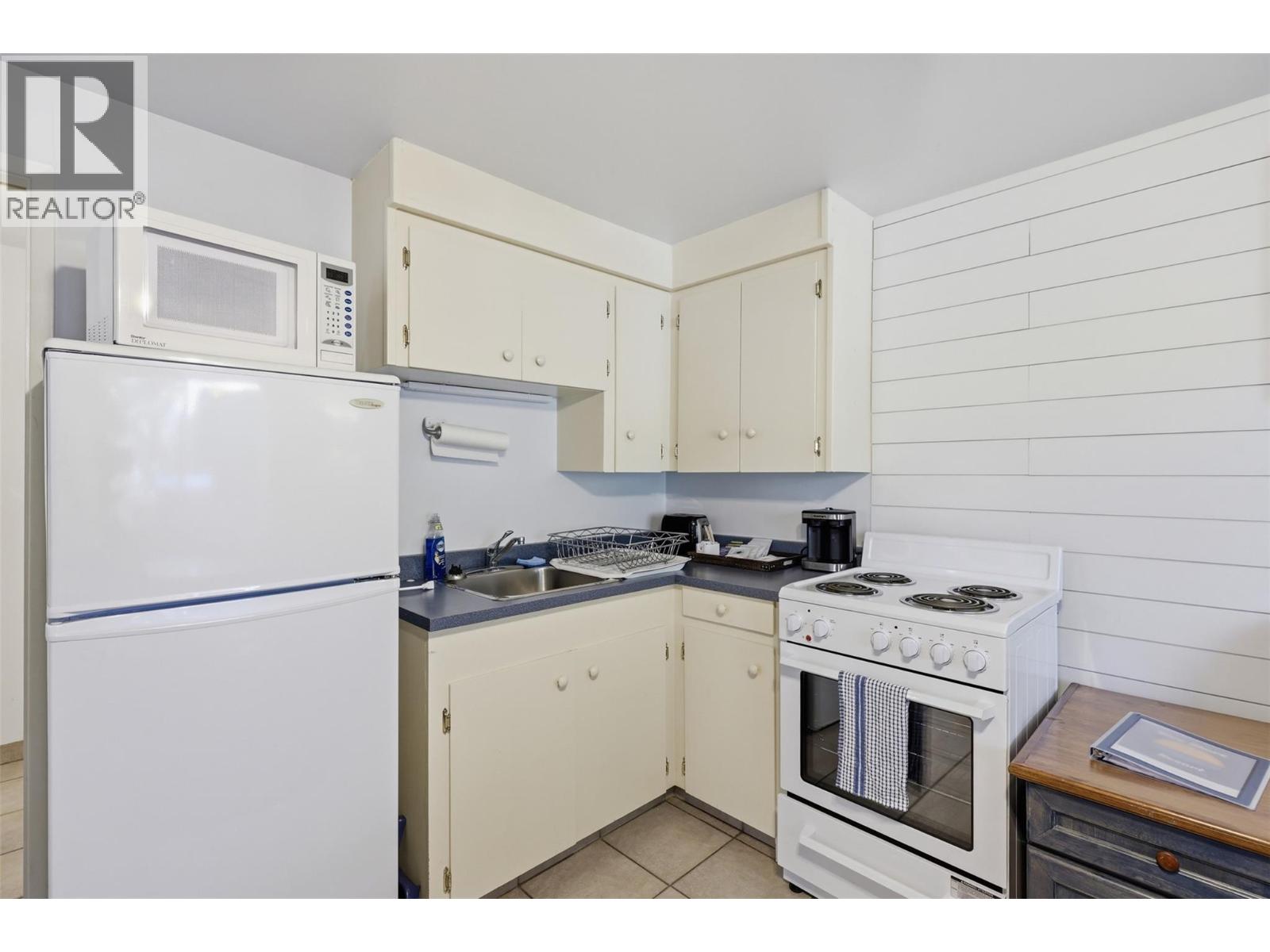 7001 Savona Access Road - 86