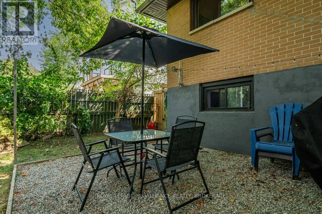590 MACDONNELL STREET - 24