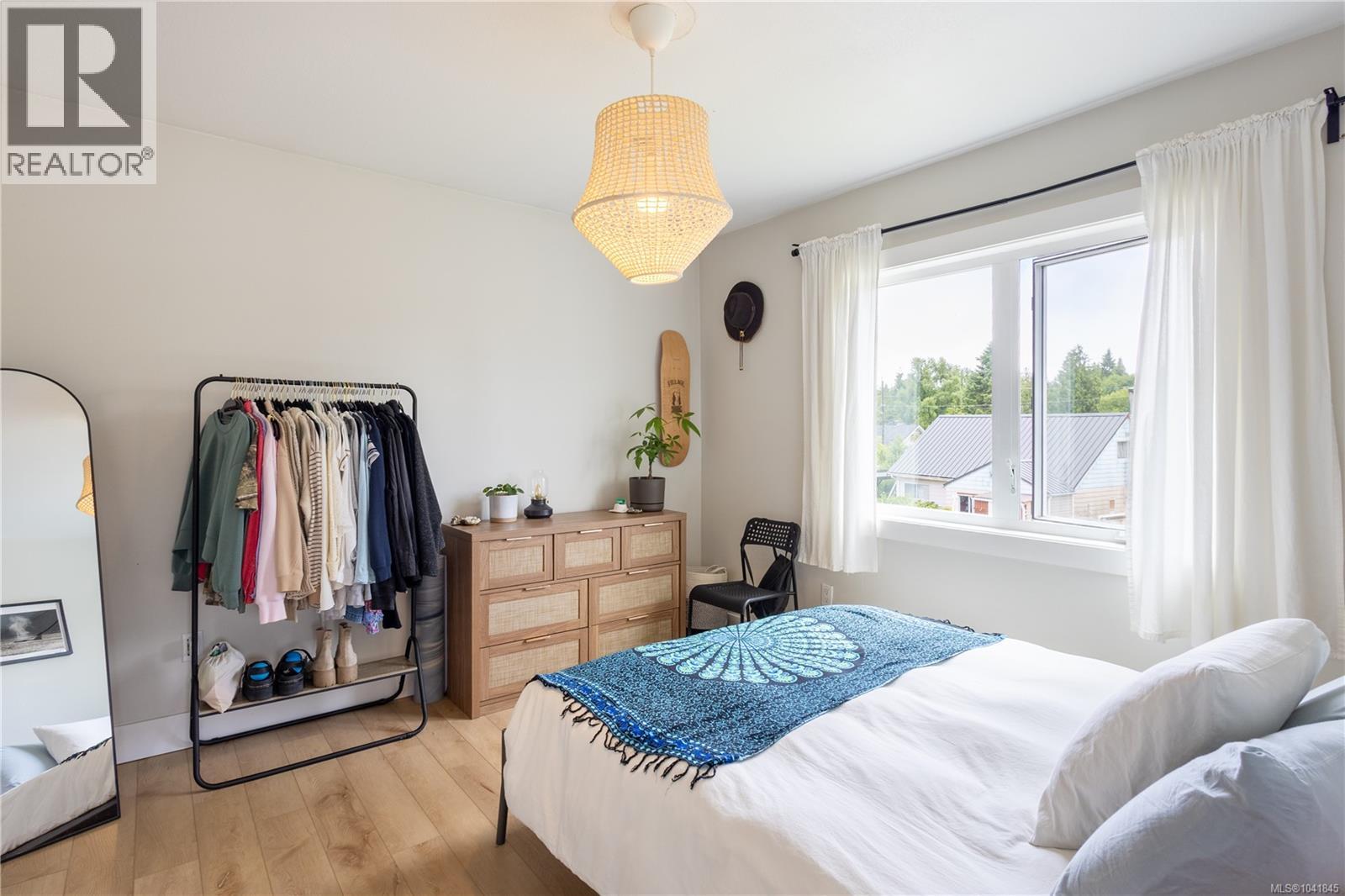 1350 Helen Rd, Ucluelet