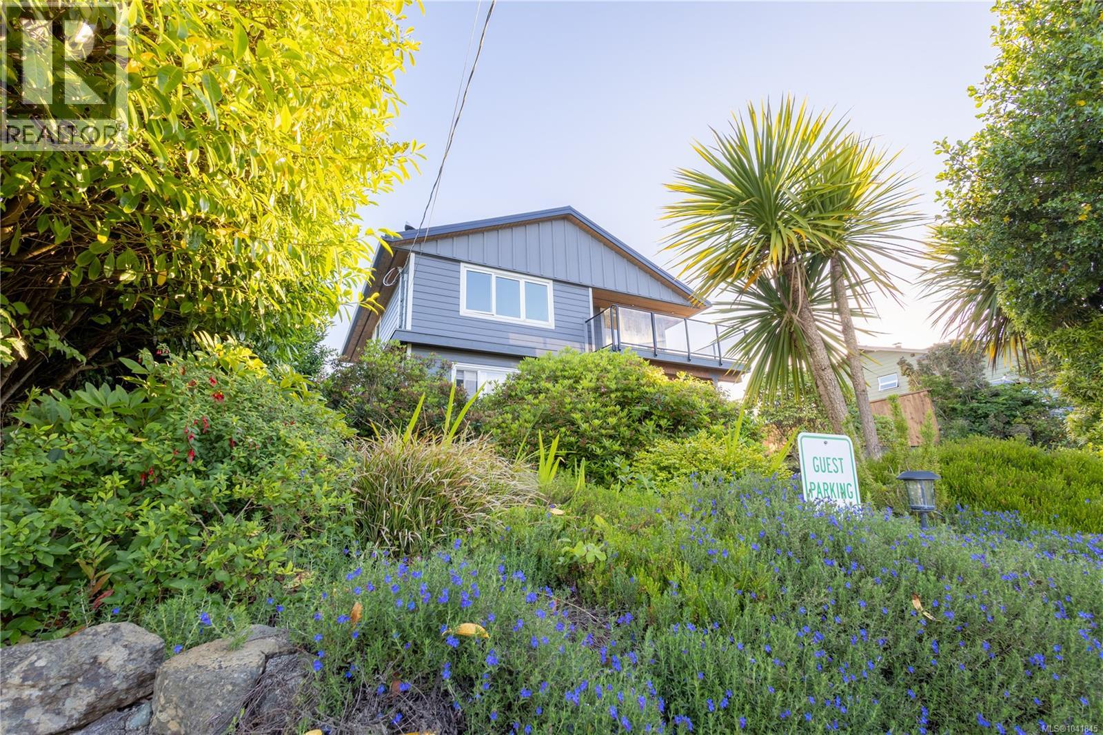 1350 Helen Rd, Ucluelet