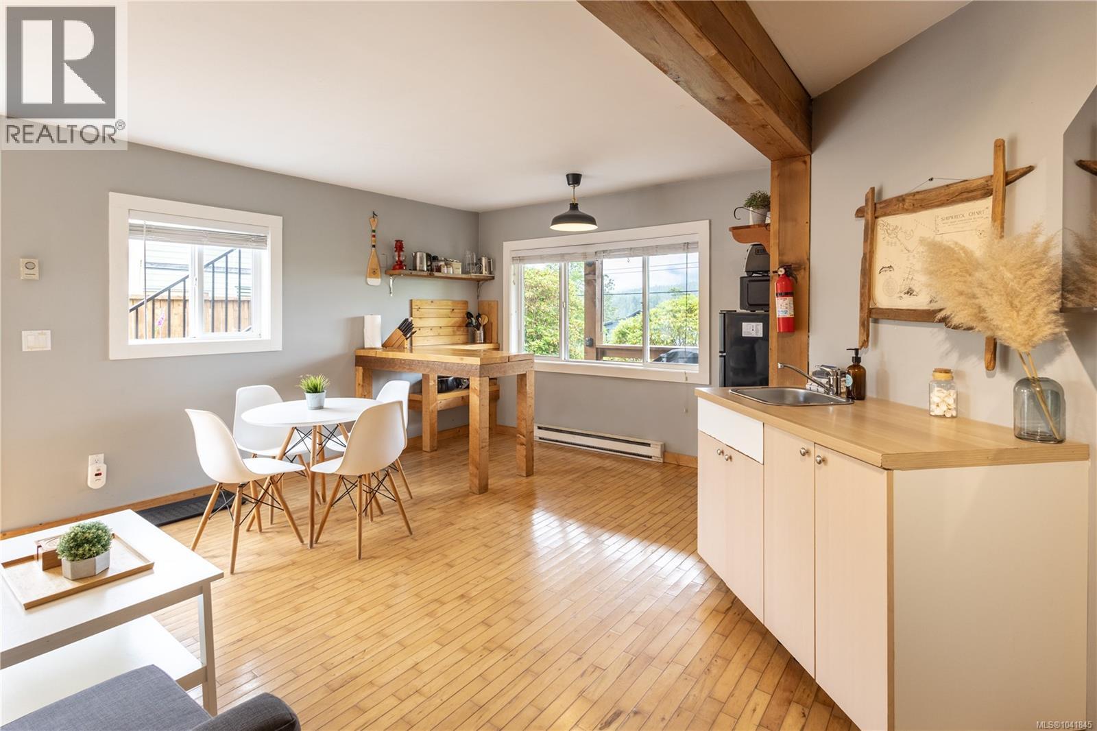 1350 Helen Rd, Ucluelet
