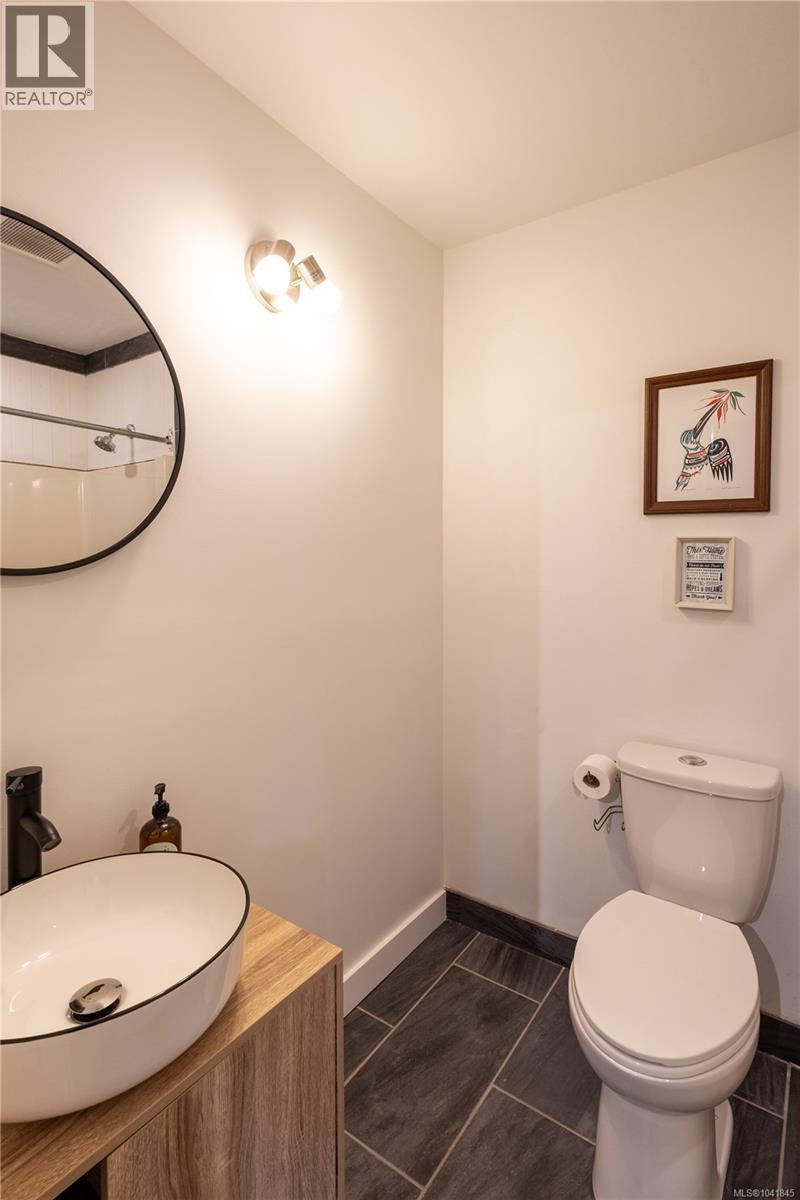 1350 Helen Rd, Ucluelet