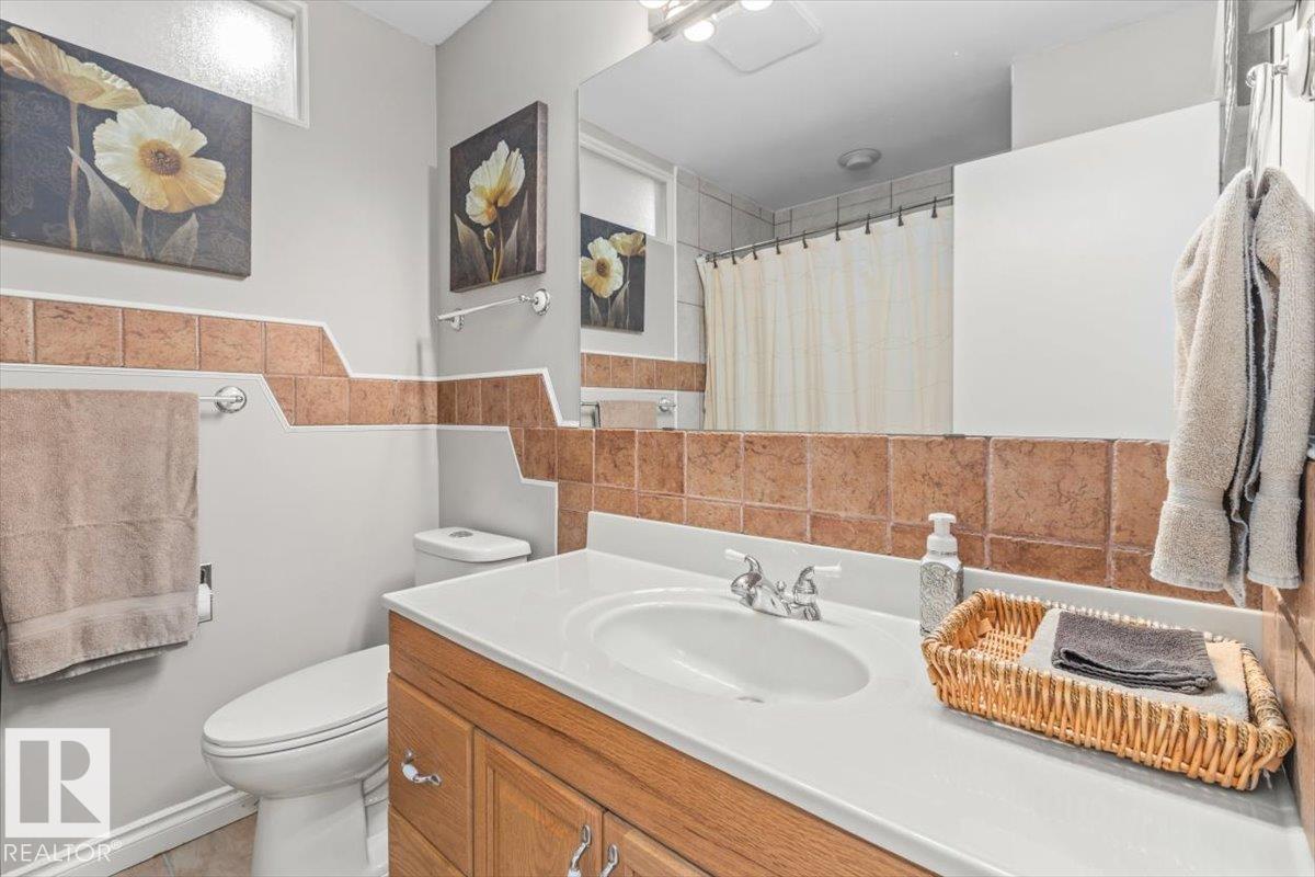 6720 29 AV NW - 16