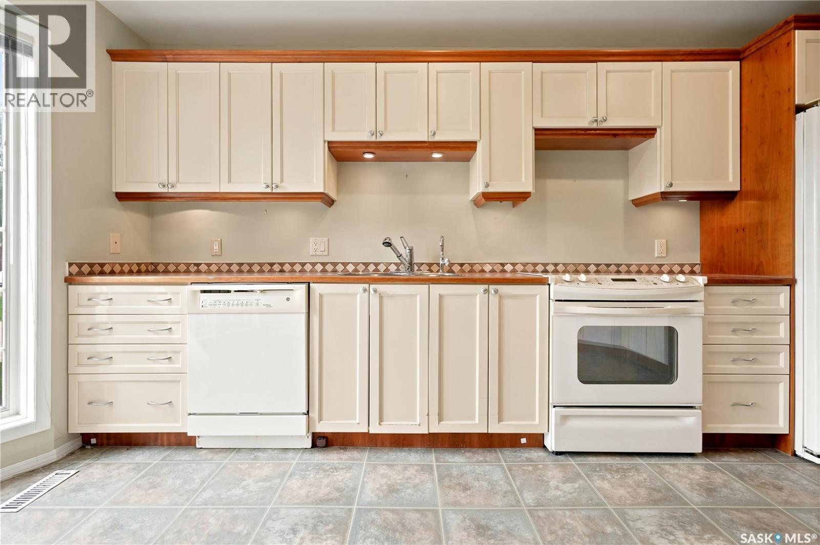 #18 Lakeview PLACE - 10