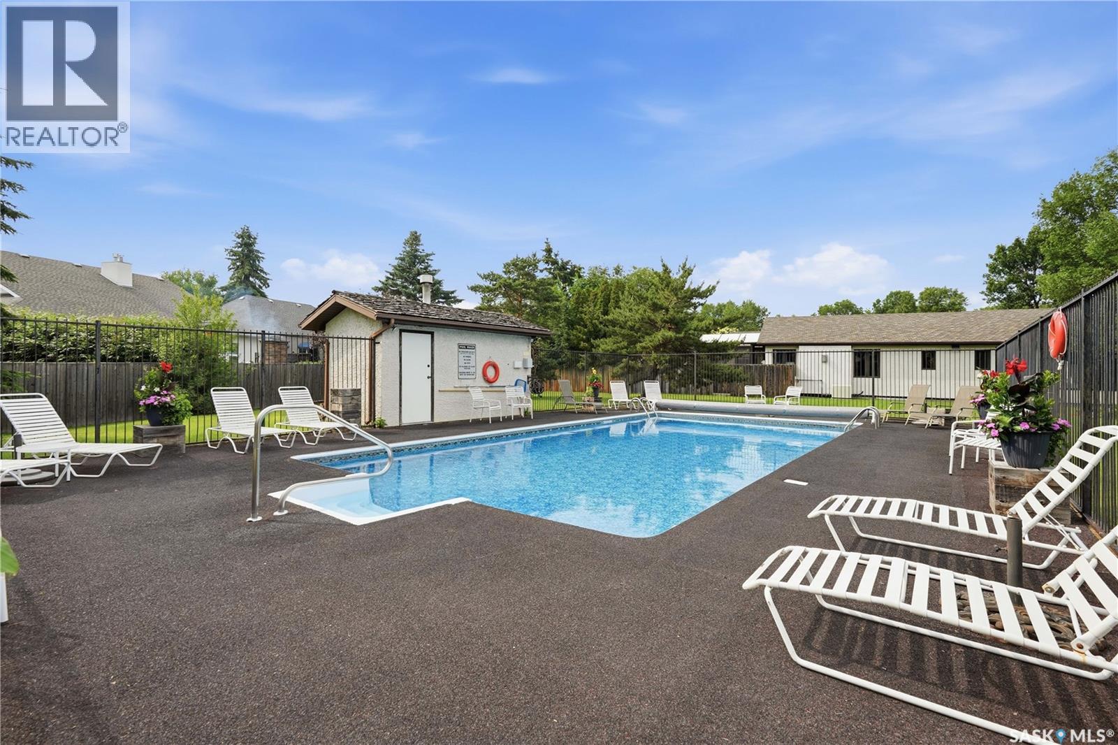 #18 Lakeview PLACE - 45