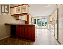 4pc Ensuite bath - 18 Lakeview Place, Regina, SK S4S7B5 Photo 8