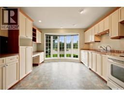 Laundry room - 18 Lakeview Place, Regina, SK S4S7B5 Photo 9