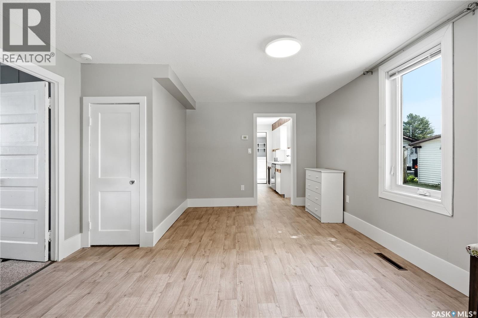 219 5th AVENUE W - 11
