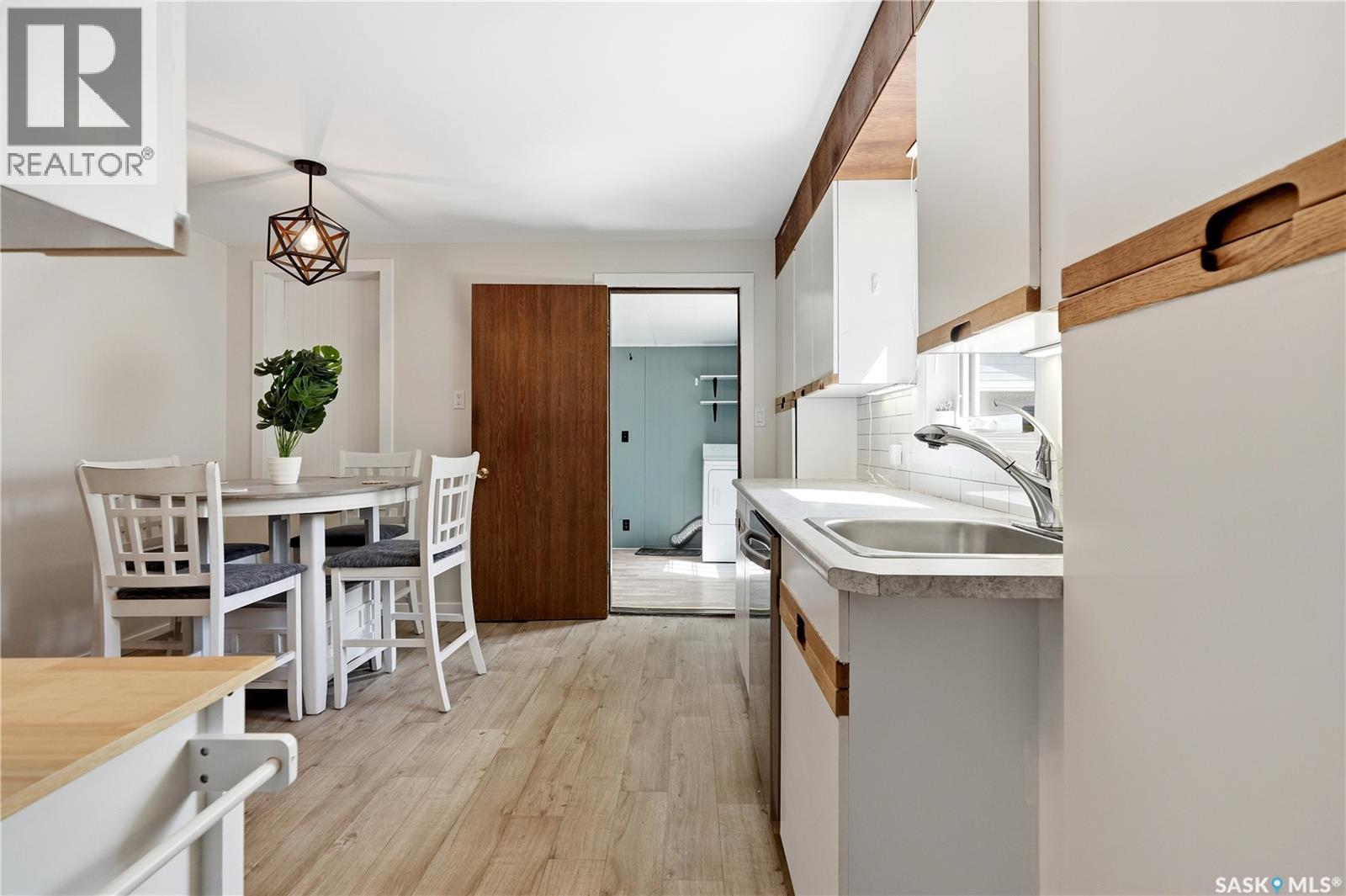 219 5th AVENUE W - 13