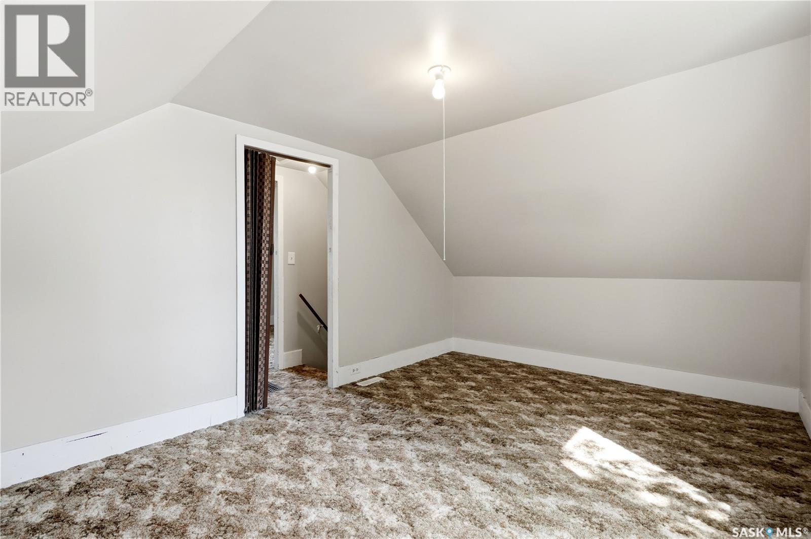 219 5th AVENUE W - 24