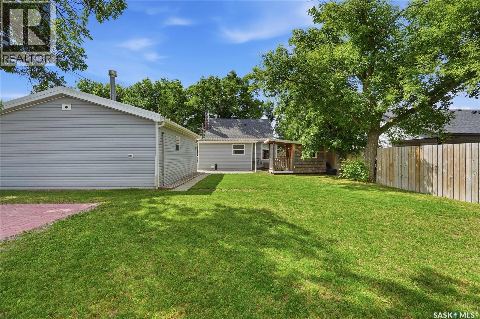 219 5th AVENUE W - 37