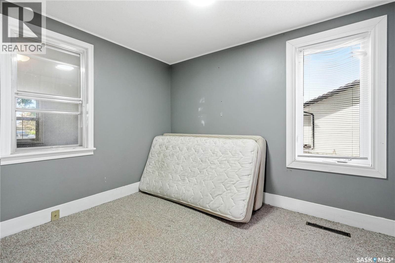 219 5th AVENUE W - 5