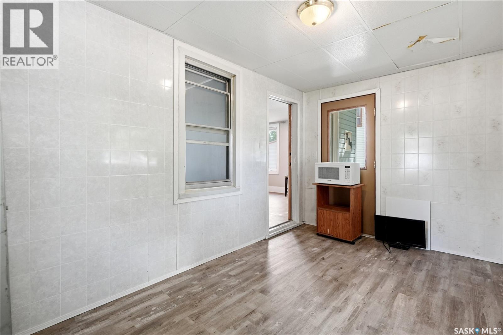 219 5th AVENUE W - 9