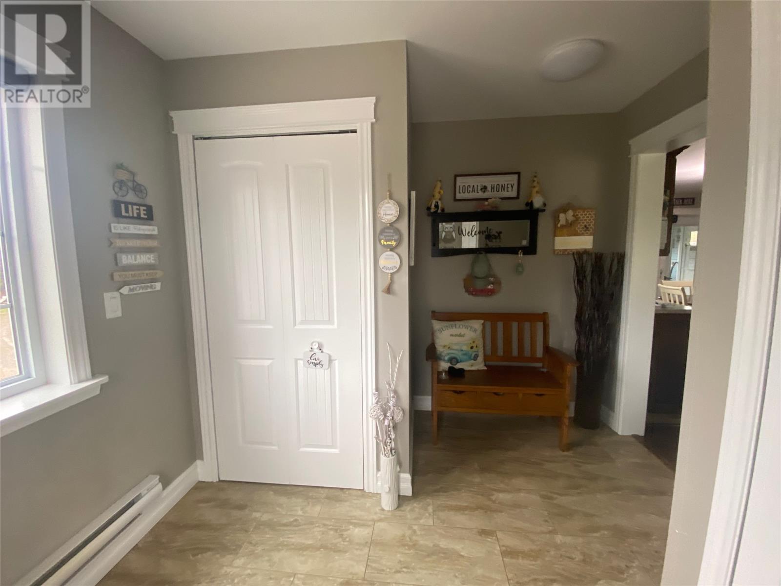 35 Main Road - 21