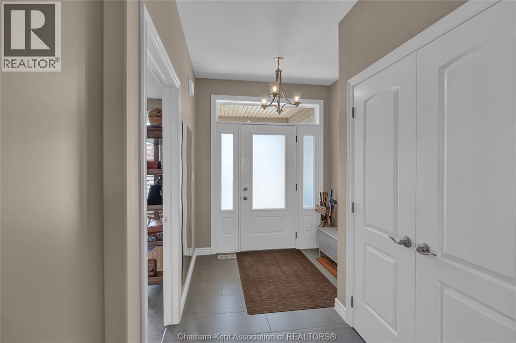 67 Valencia DRIVE - 28