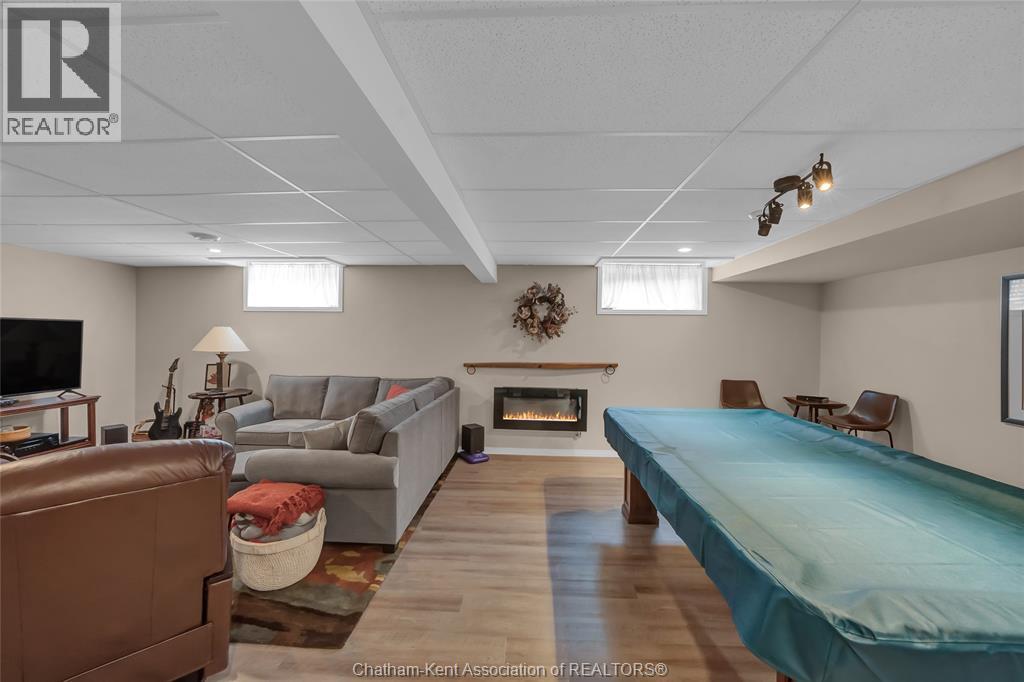67 Valencia DRIVE - 34