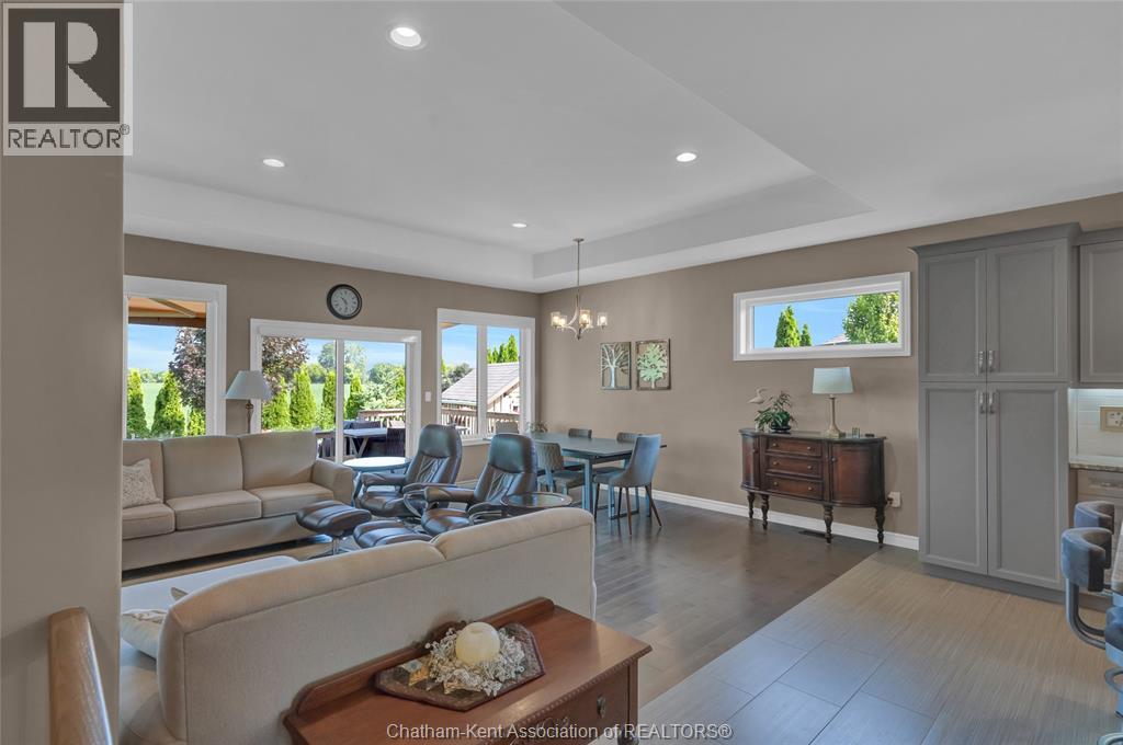 67 Valencia DRIVE - 8
