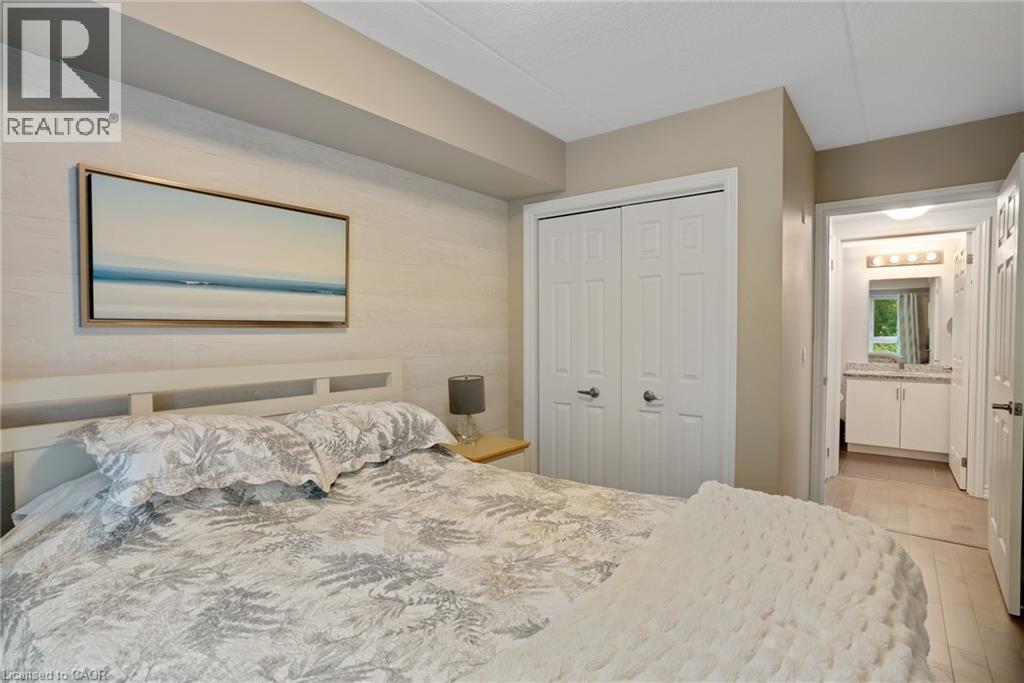 #LL06 50 BRYAN Court - 21