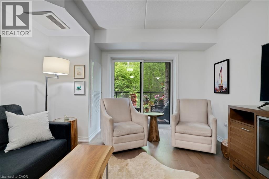 #LL06 50 BRYAN Court - 15