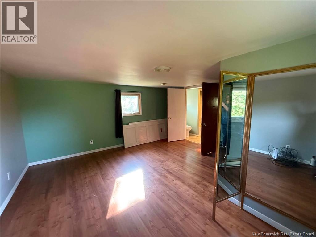 41 Cosman Road - 18