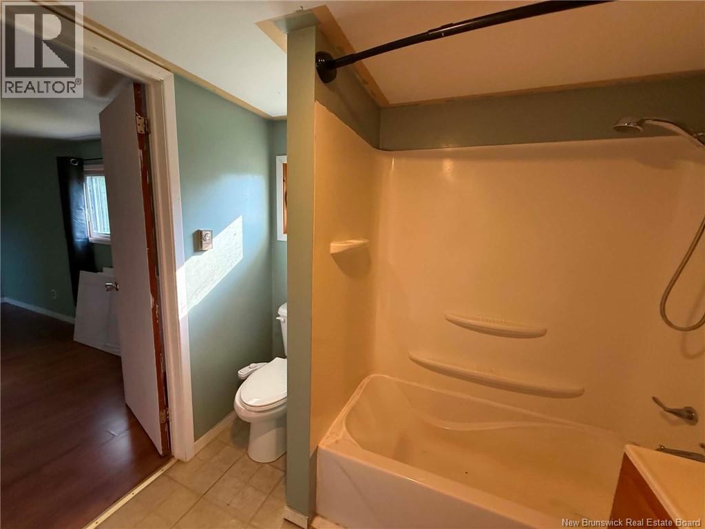 41 Cosman Road - 23