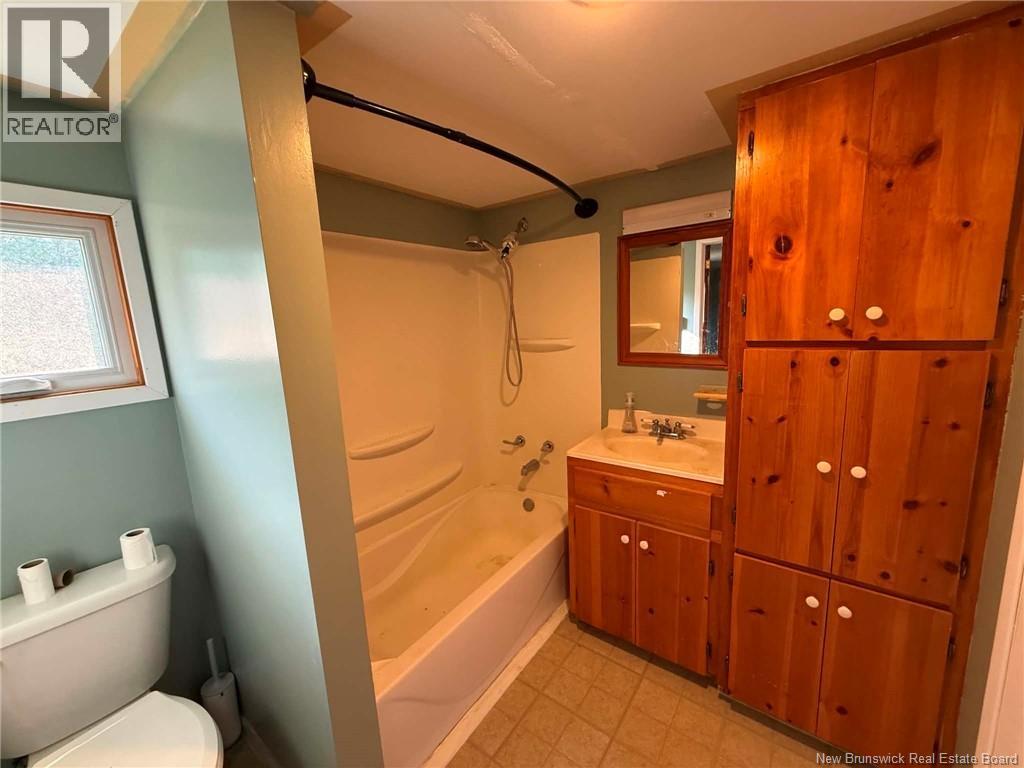 41 Cosman Road - 24