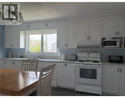 75 Rue Des Chalets, Pointe Verte, NB E8J2R4 Photo 8