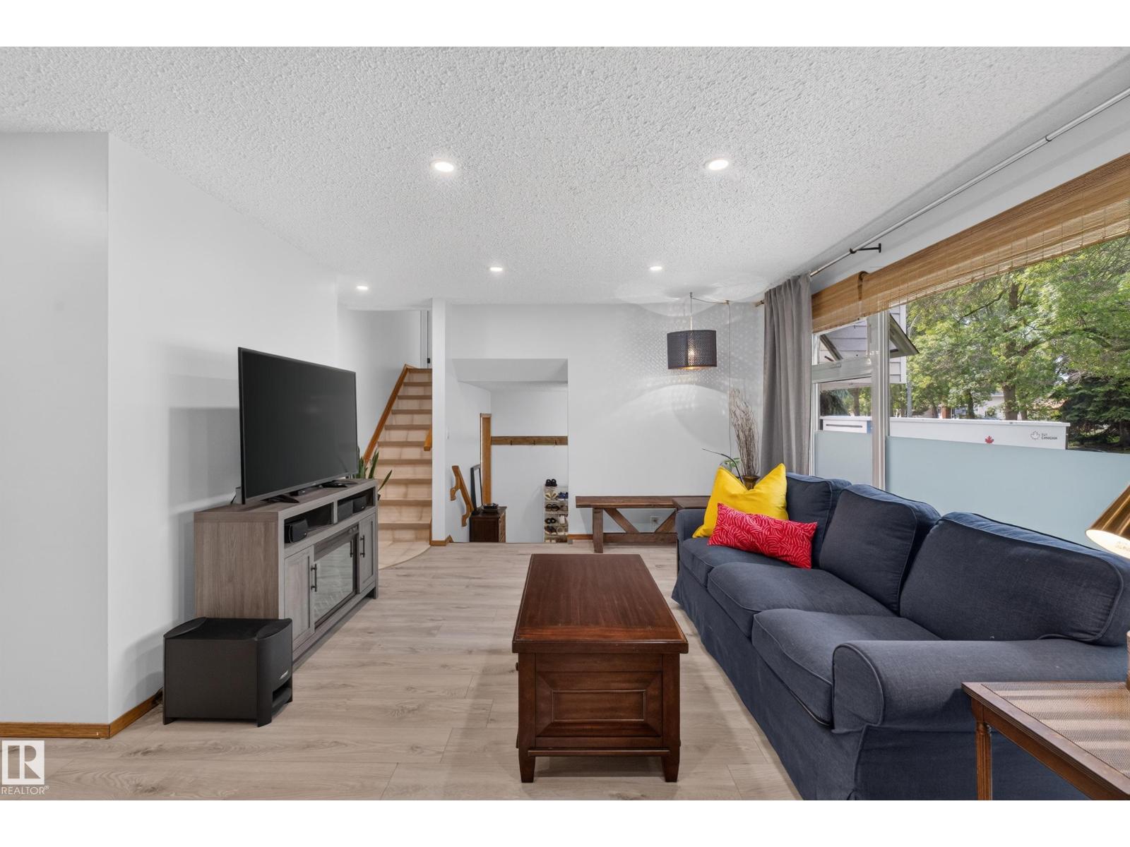 59 FAIR OAKS DR — photo 15