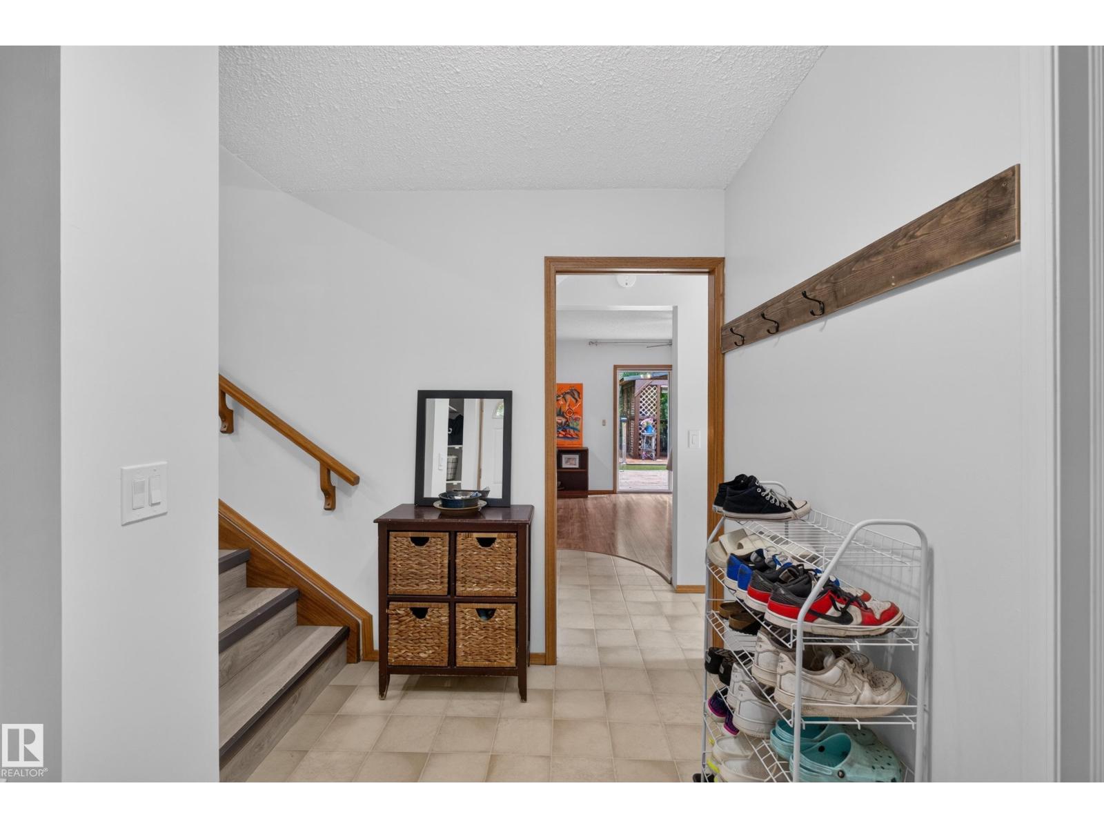 59 FAIR OAKS DR — photo 13