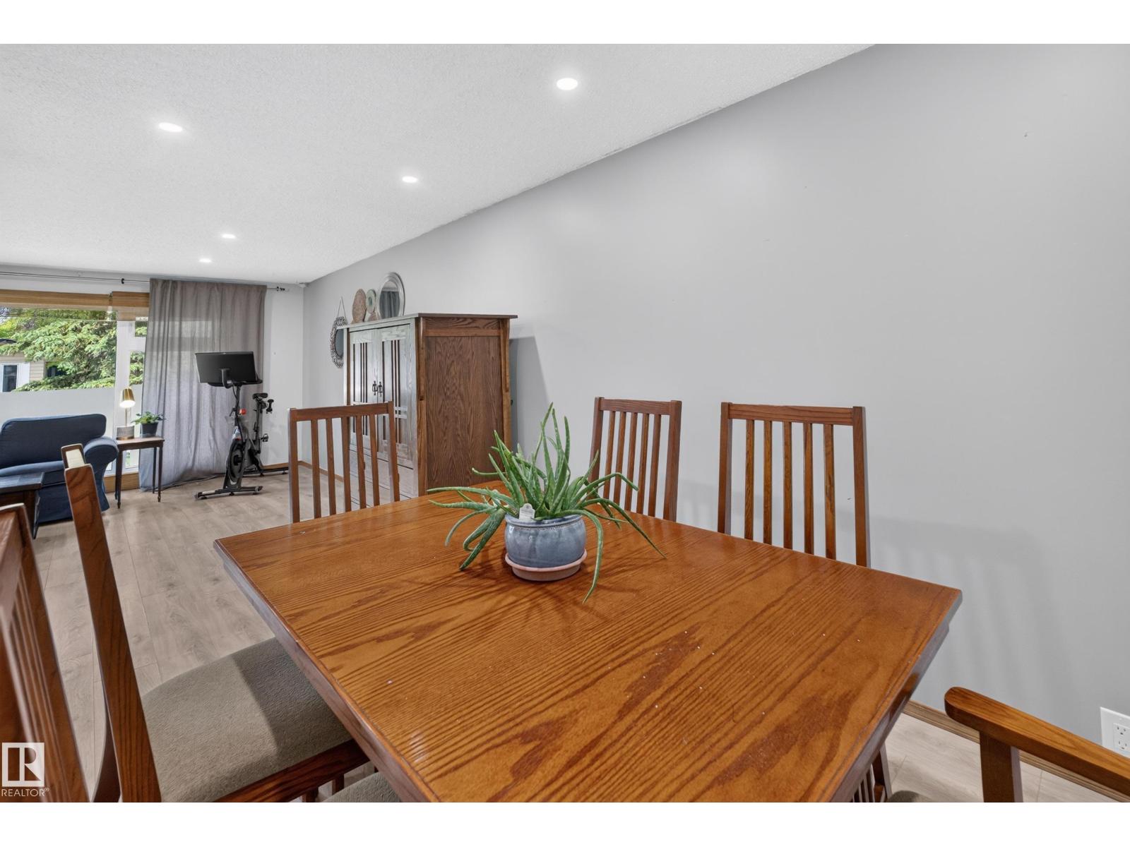 59 FAIR OAKS DR — photo 25