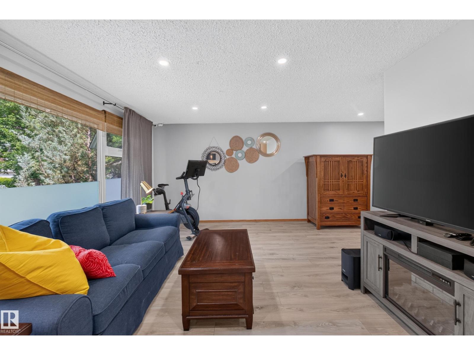 59 FAIR OAKS DR — photo 16
