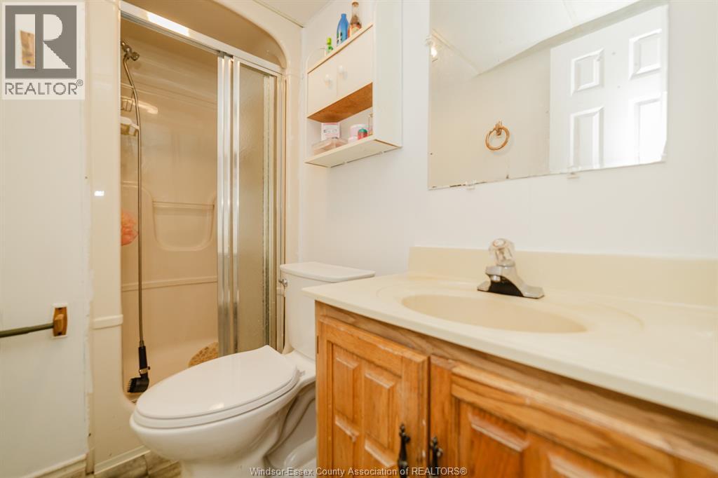 3444 HEMLOCK - 14