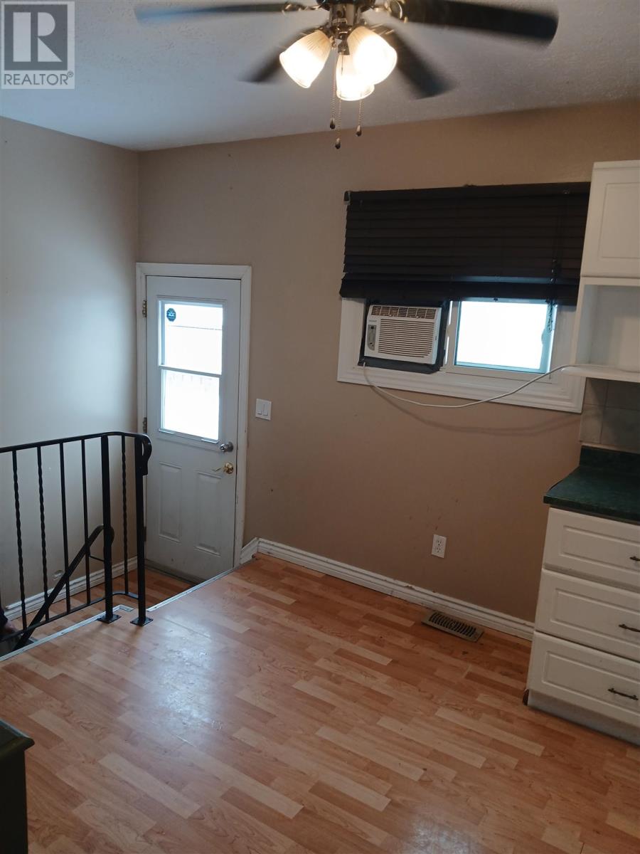 125 Laurier RD - 9