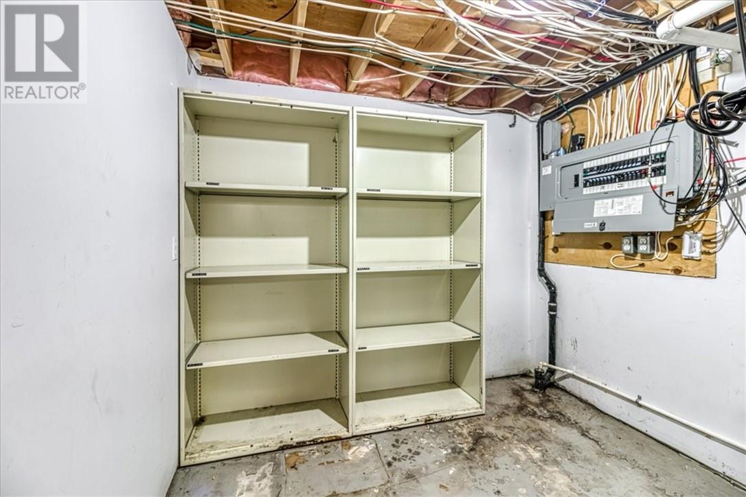 93 Laurier Street - 34