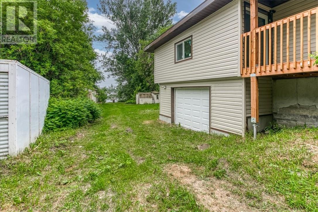 93 Laurier Street - 4