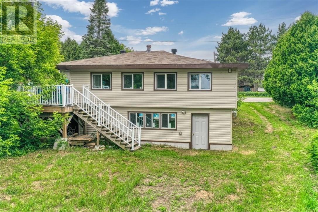 93 Laurier Street - 5