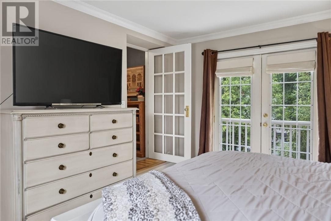 8 St. Brendan Street - 45