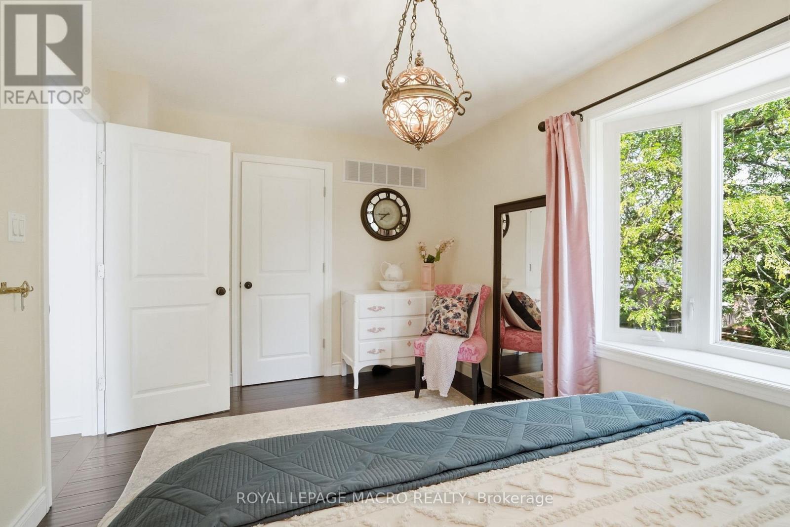 3411 LANSDOWN DRIVE - 29