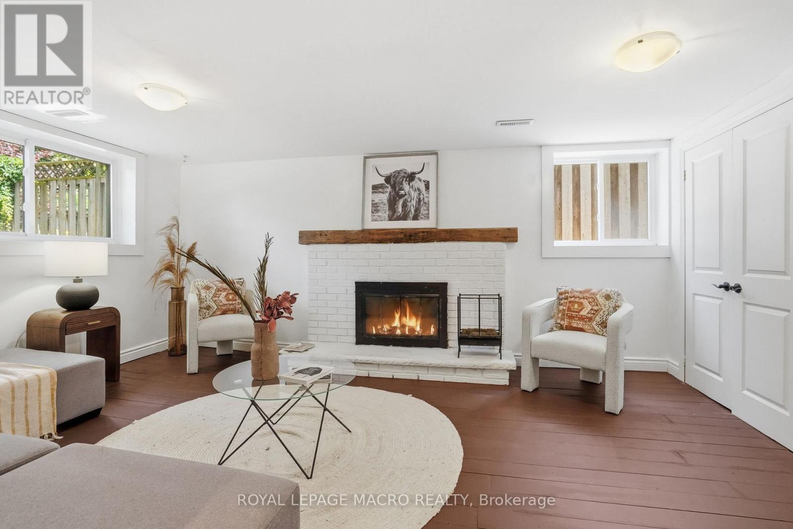 3411 LANSDOWN DRIVE - 32