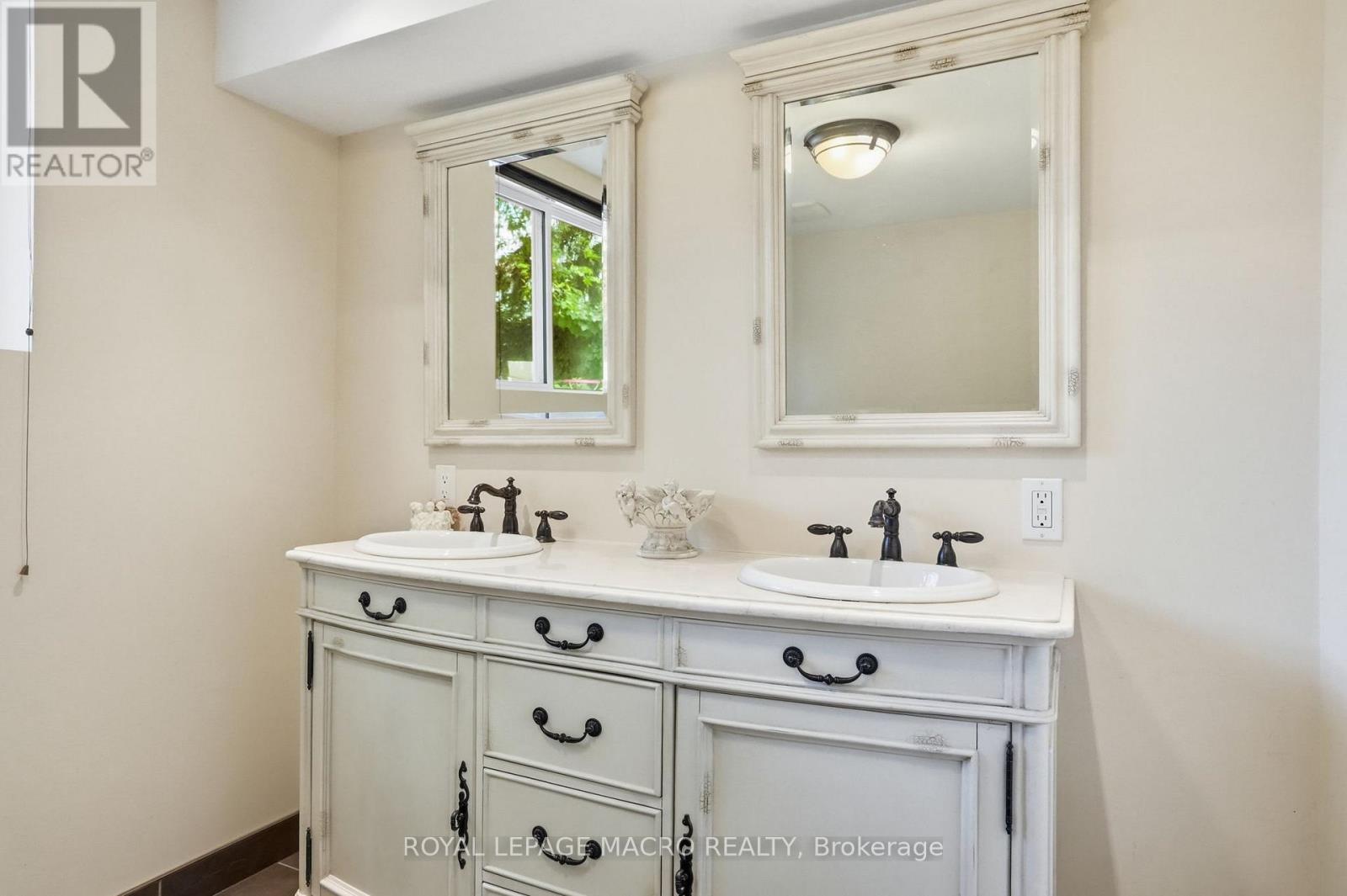 3411 LANSDOWN DRIVE - 33